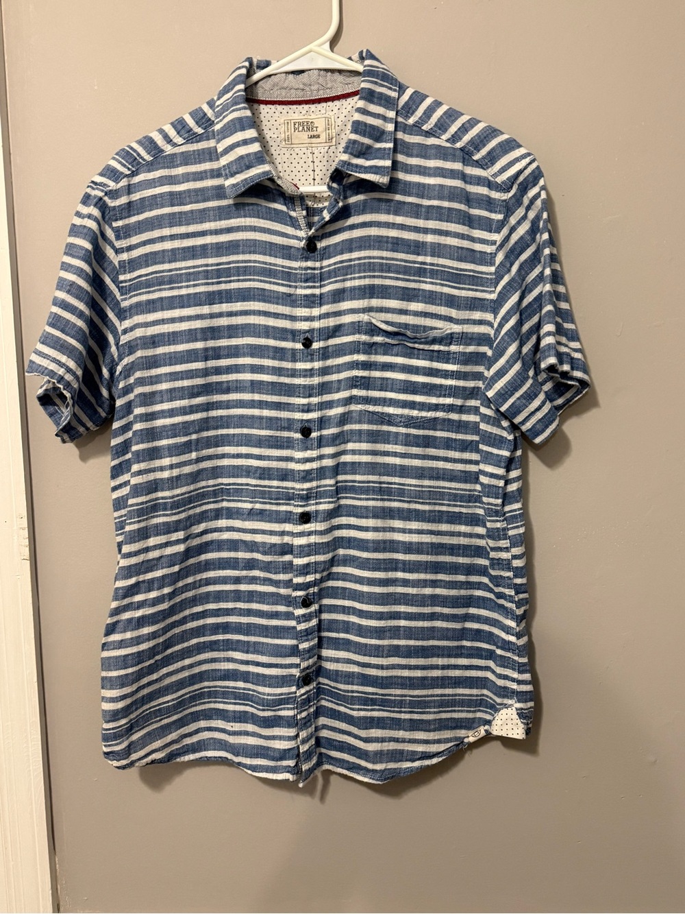 Casual Americana Blue & White Striped Short-Sleeve Button-Down Shirt